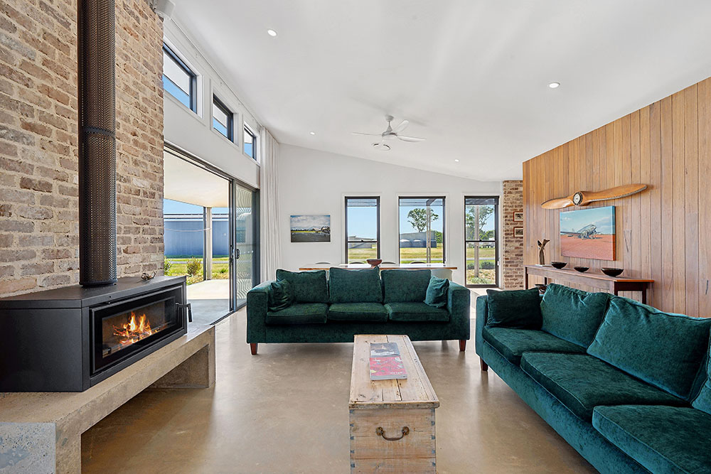 airpark aerodrome accommodation house rent stay mudgee rylstone